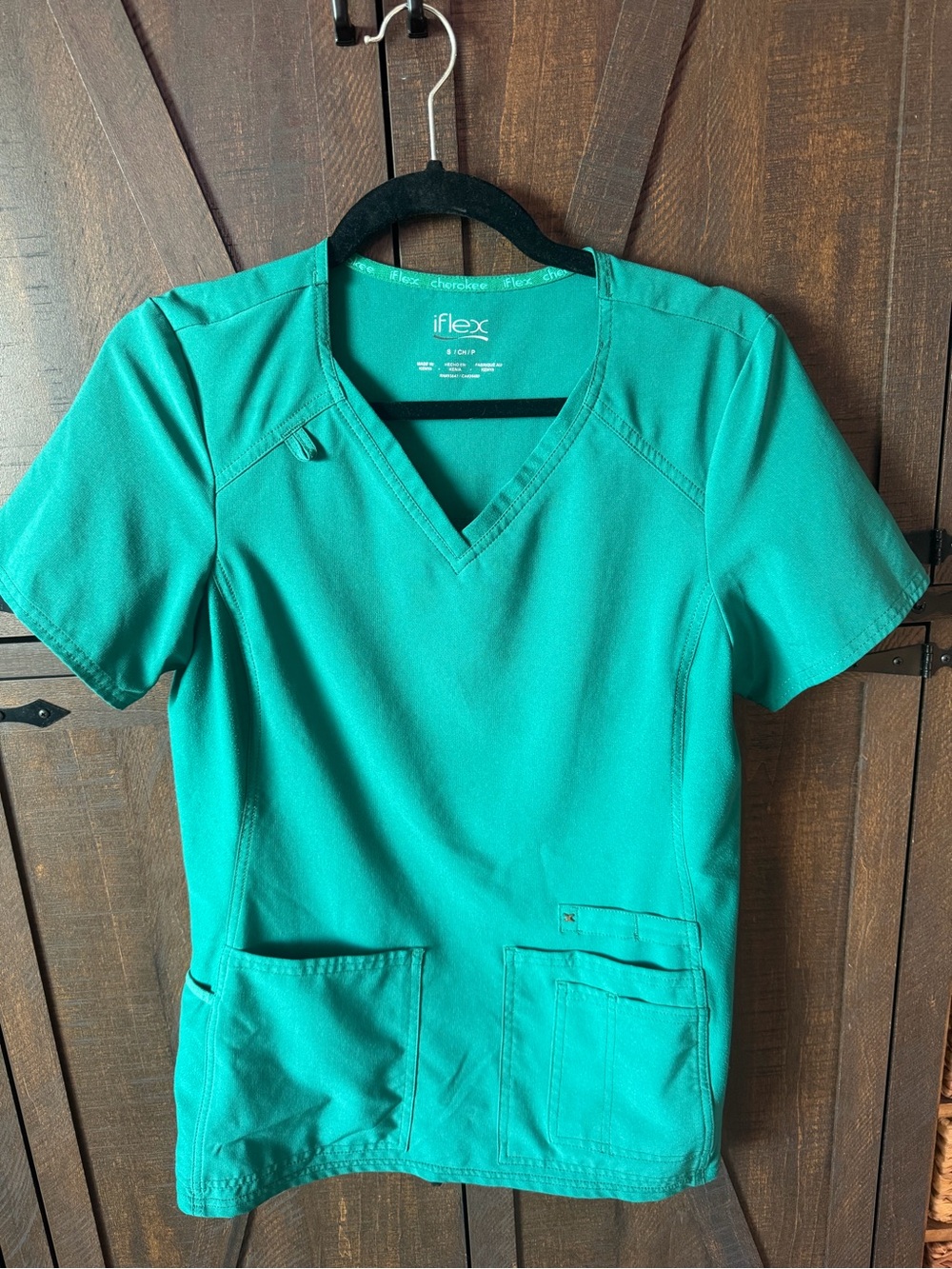 Women's green V-Neck Scrub Top Cherokee iflex small